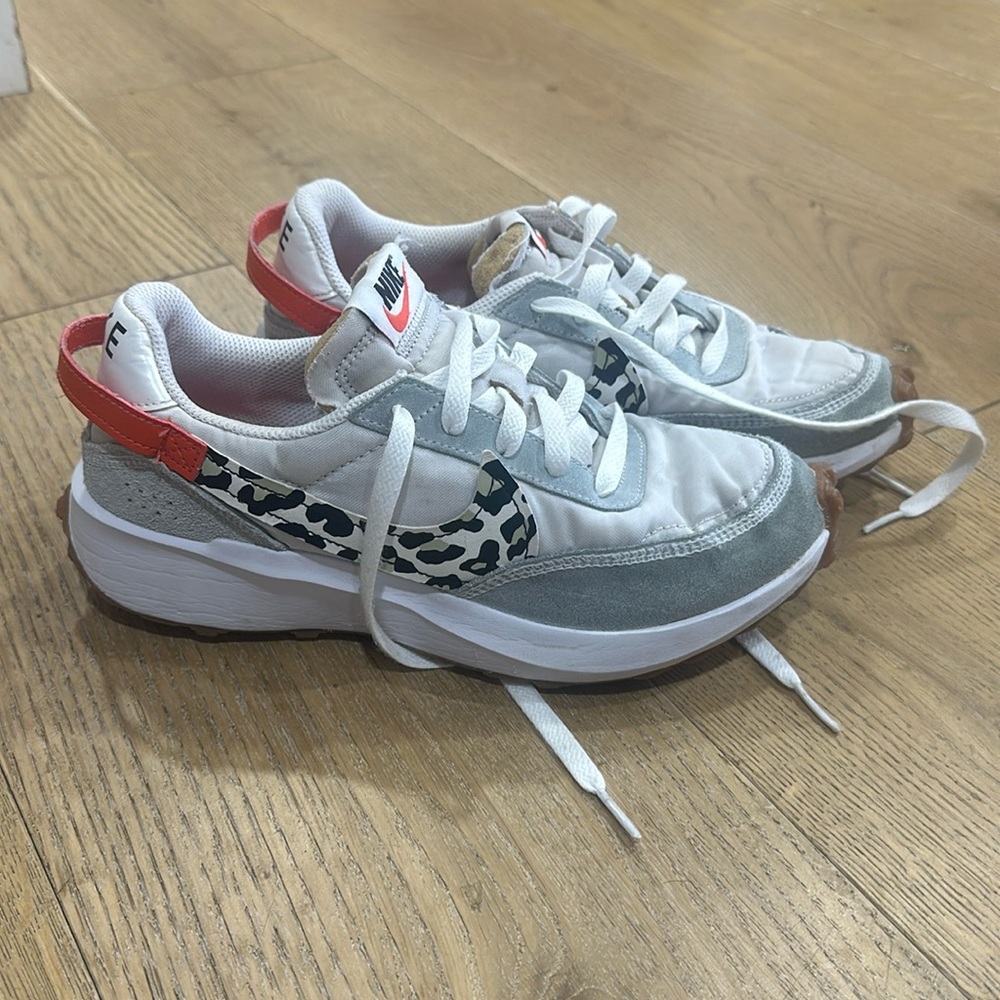 Nike waffle debut